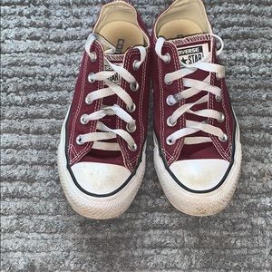 Converse sneakers women’s size 6
